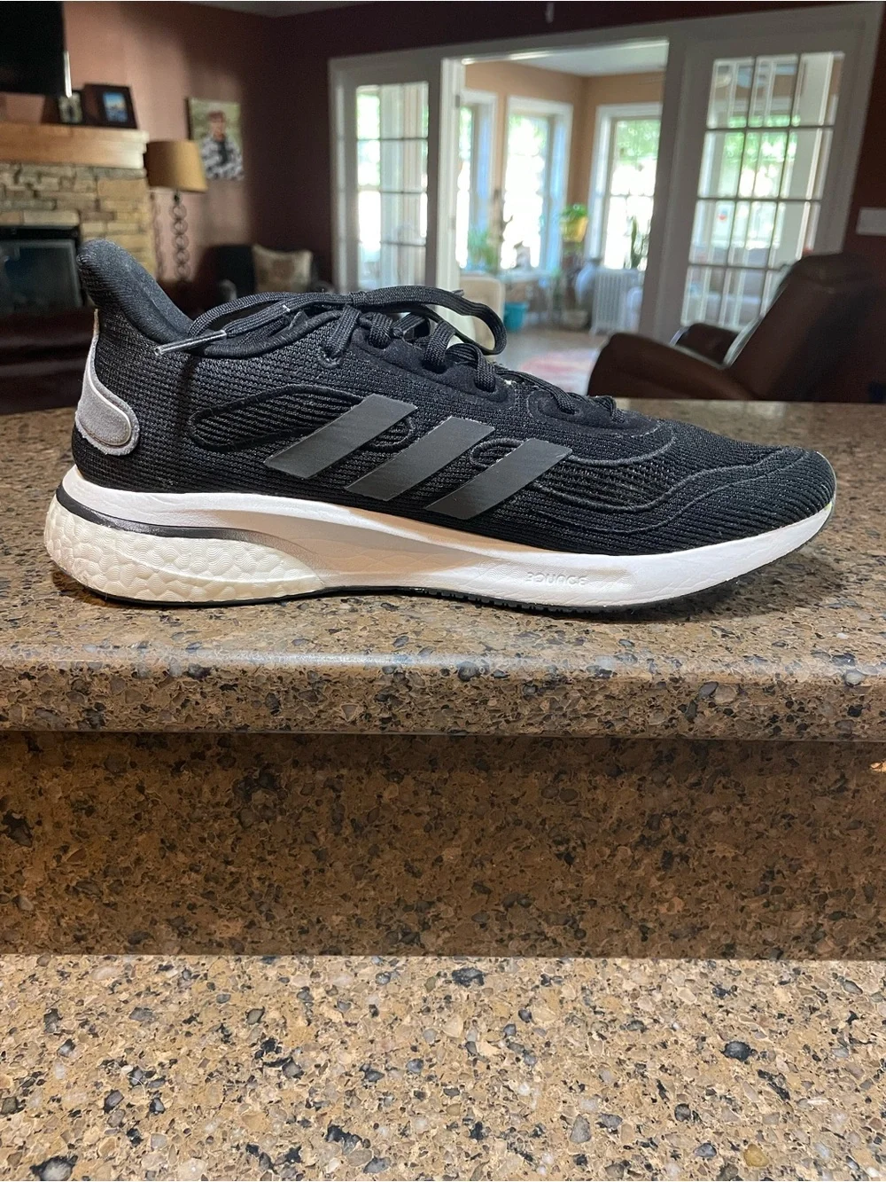 adidas Supernova HJ156 Men's Sz 9 Black & Gray Athletic Running Workout Shoes